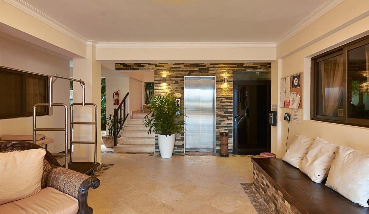 Main Lobby Grand Laguna