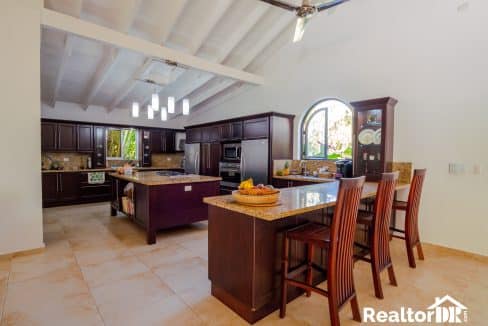 5 bedroom house For Sale Sea Horse Ranch CABARETE - PLAYA ENCUENTRO-SOSUA - SOV Land - Apartment - House- Villa by RealtorDR-11