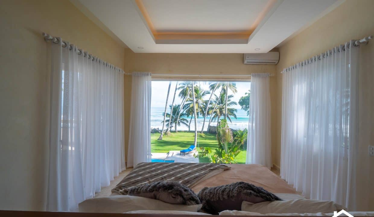For Sale Beachfront house 5 bedroom- Villa For Sale - Land For Sale - RealtorDR For Sale Cabarete-Sosua-62