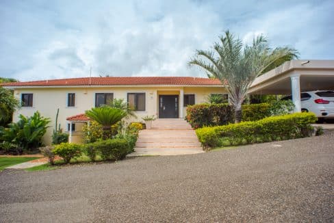 For Sale HOUSE IN CASA LINDA- Villa For Sale - Land For Sale - RealtorDR For Sale Cabarete-Sosua