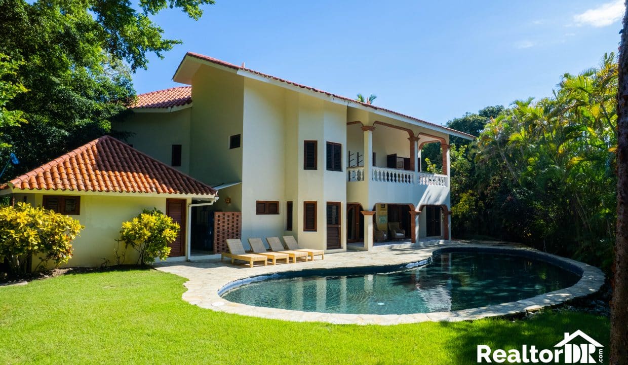 For Sale Beachfront house 4 bedroom- Villa For Sale - Land For Sale - RealtorDR For Sale Cabarete-Sosua Dominican Republic_-3