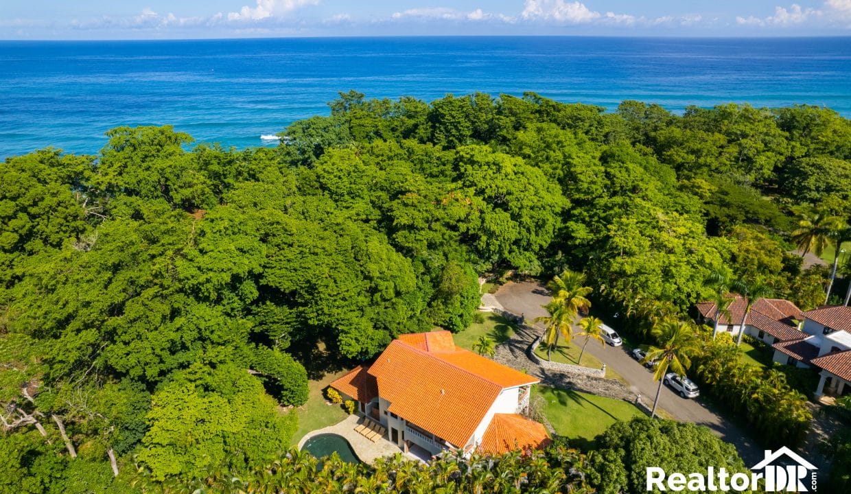 For Sale Beachfront house 4 bedroom- Villa For Sale - Land For Sale - RealtorDR For Sale Cabarete-Sosua Dominican Republic_-6