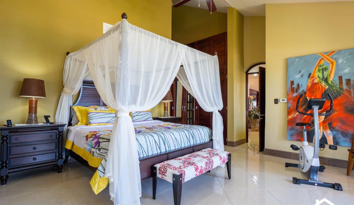 5 bedroom beachfront apartment in Kitebeach Cabarete - Puerto Plata For Sale in sosua CABARETE - PLAYA ENCUENTRO-SOSUA - SOV Land - Apartment - House- Villa by RealtorDR-34