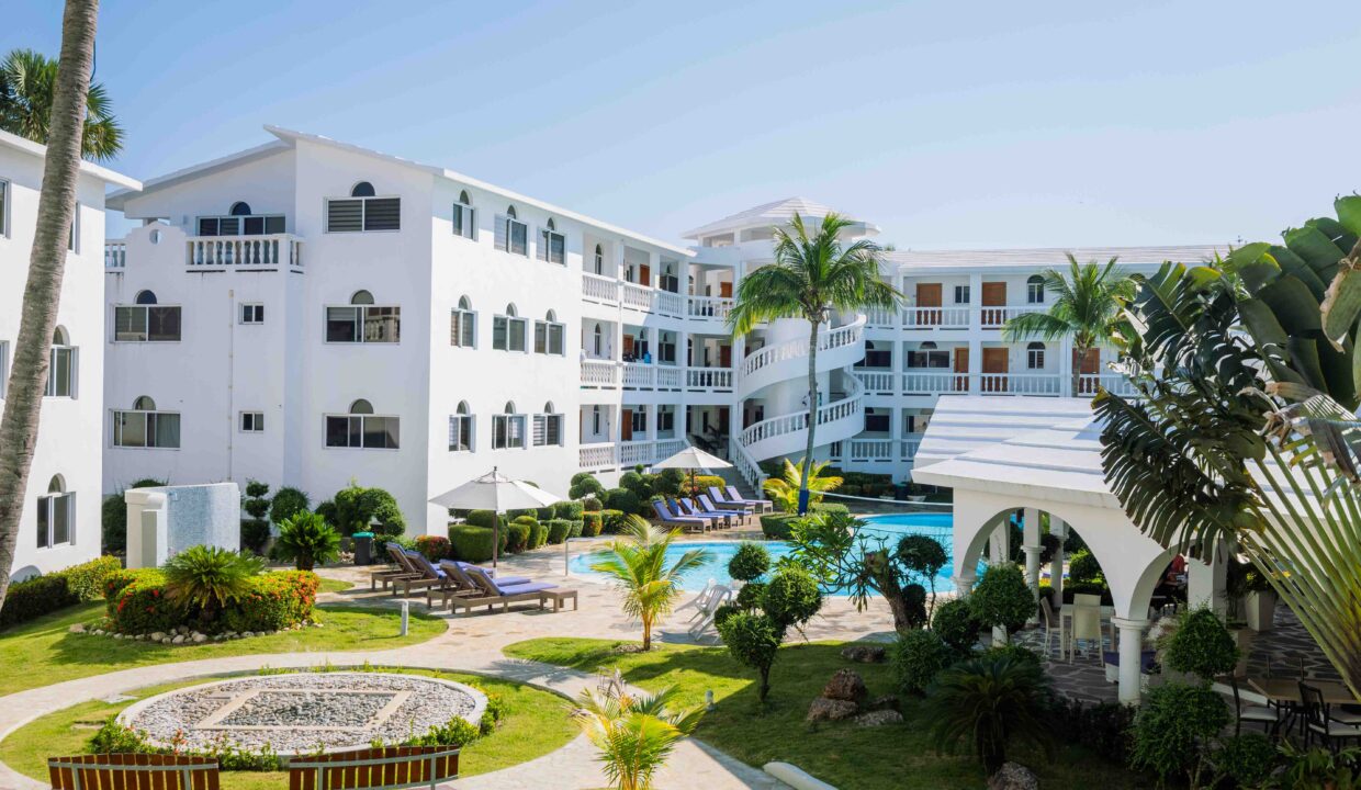 2 bedroom apartment in playa encuentro FOR SALE - VILLA - LAND - APARTMENTS - CONDOS - HOUSE - REALTORDR - SOSUA - PUERTO PLATA - CABARETE - PUNTA CANA LAS TERRENAS - PROPERTIES FOR SALE BUYING-4