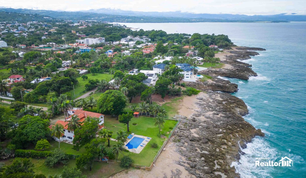 oceanfront villa FOR SALE - VILLA - LAND - APARTMENTS - CONDOS - HOUSE - REALTORDR - SOSUA - PUERTO PLATA - CABARETE - PUNTA CANA LAS TERRENAS - PROPERTIES FOR SALE BUYING-5
