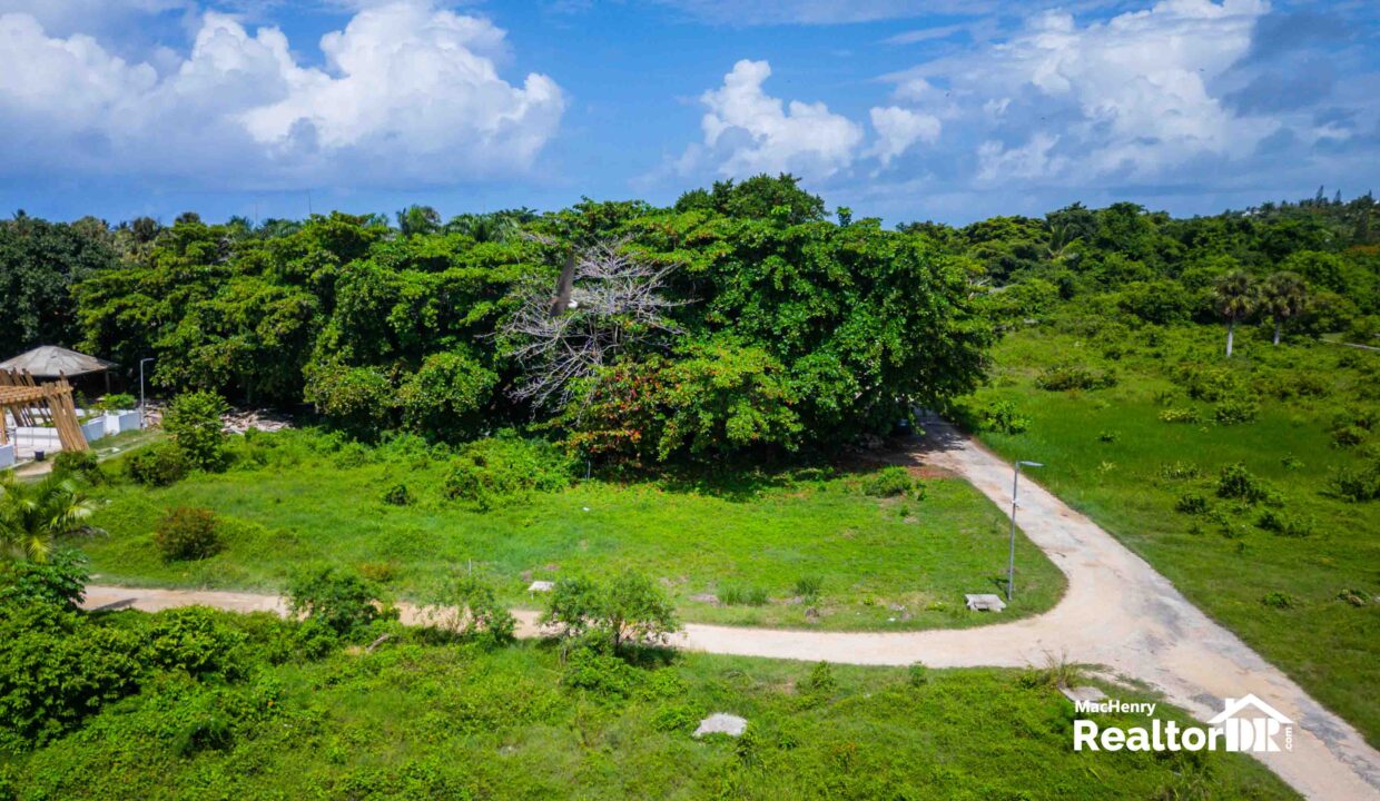 _PROPERTIES FOR SALE - PLAYA-ENCUENTRO-FOR-SALE-VILLA-LAND-APARTMENTS-CONDOS-STUDI-HOUSE-REALTORDR-SOSUA-PUERTO-PLATA-CABARETE-PUNTA-CANA-LAS-TERRENAS-PROPERTIES-FOR-SALE-BUYING-5