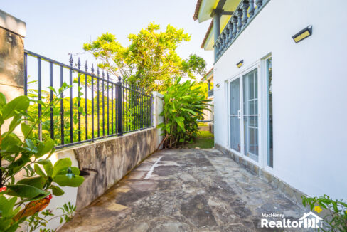 _PROPERTIES FOR SALE - PLAYA-ENCUENTRO-FOR-SALE-VILLA-LAND-APARTMENTS-CONDOS-STUDI-HOUSE-REALTORDR-SOSUA-PUERTO-PLATA-CABARETE-PUNTA-CANA-LAS-TERRENAS-PROPERTIES-FOR-SALE-BUYING-21