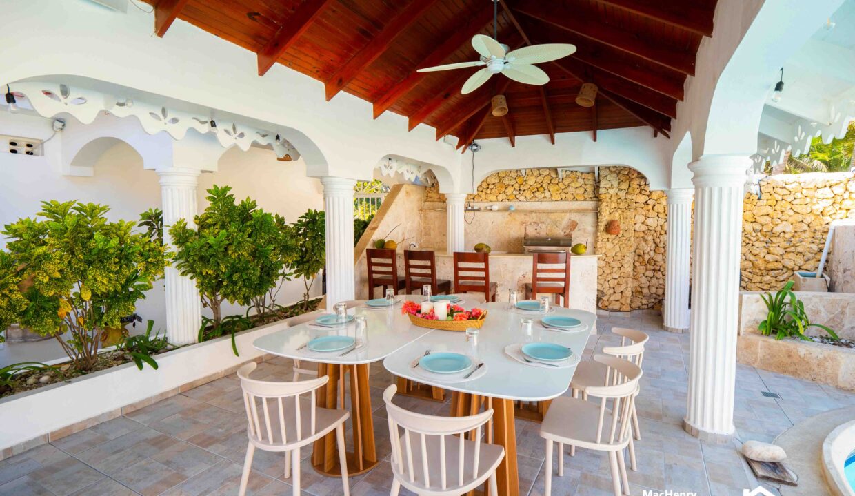 6 bedroom house in cabarete For Sale in sosua- Land - Apartment - RealtorDR-12