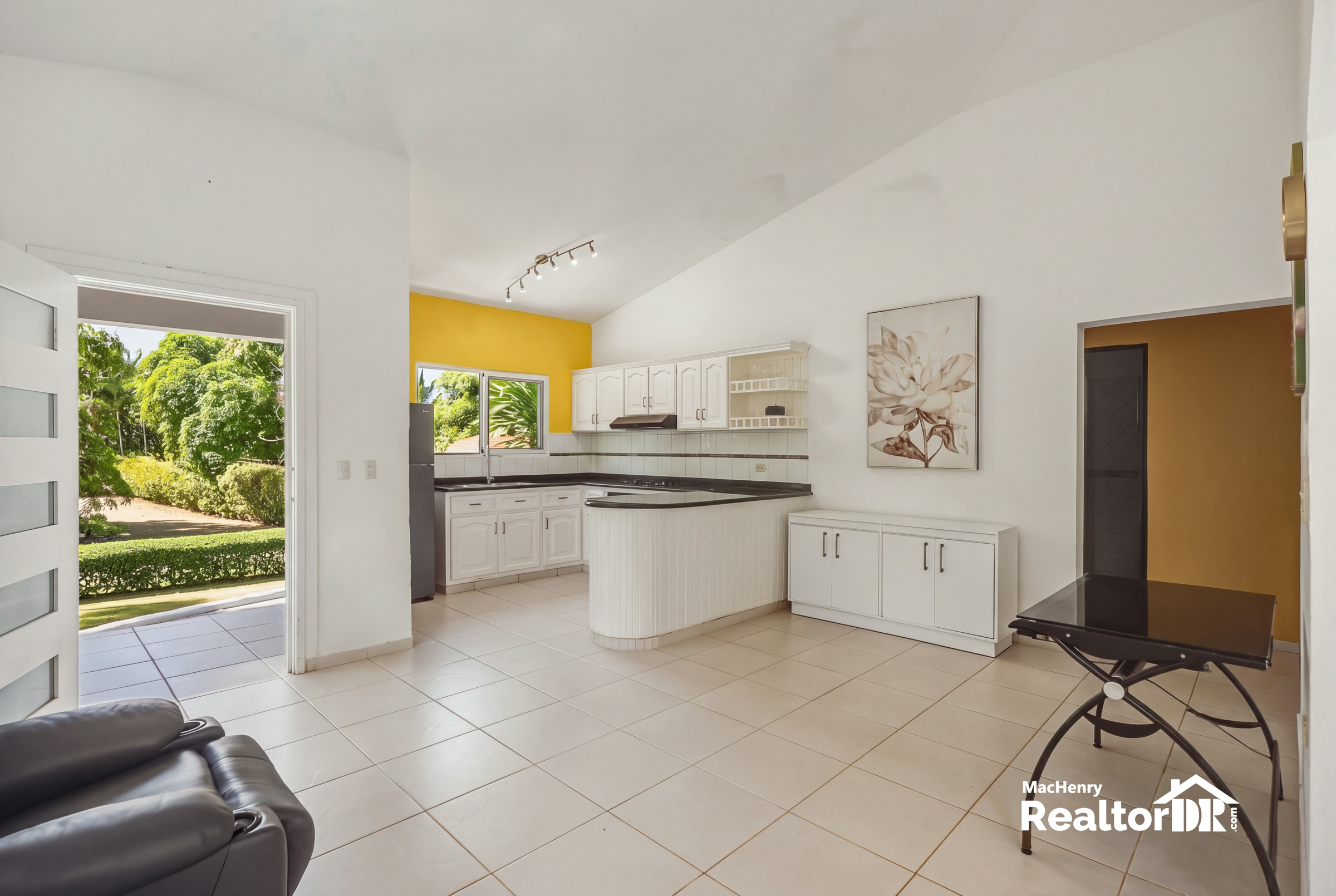 2-BEDROOM VILLA WITH PRIVATE POOL & YARD IN SOSÚA 🏡 | RESIDENCIAL HISPANIOLA