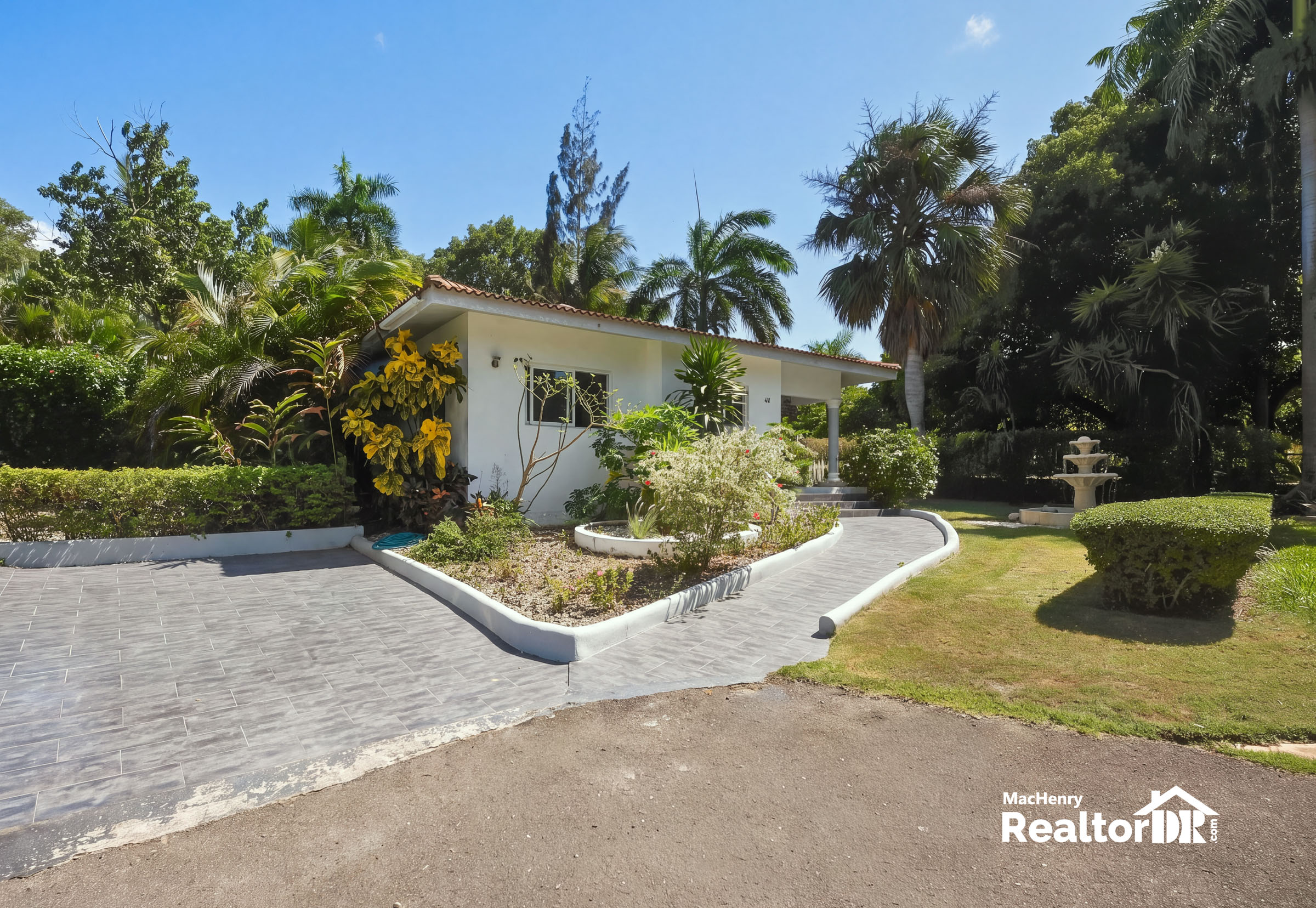 2-BEDROOM VILLA WITH PRIVATE POOL & YARD IN SOSÚA 🏡 | RESIDENCIAL HISPANIOLA