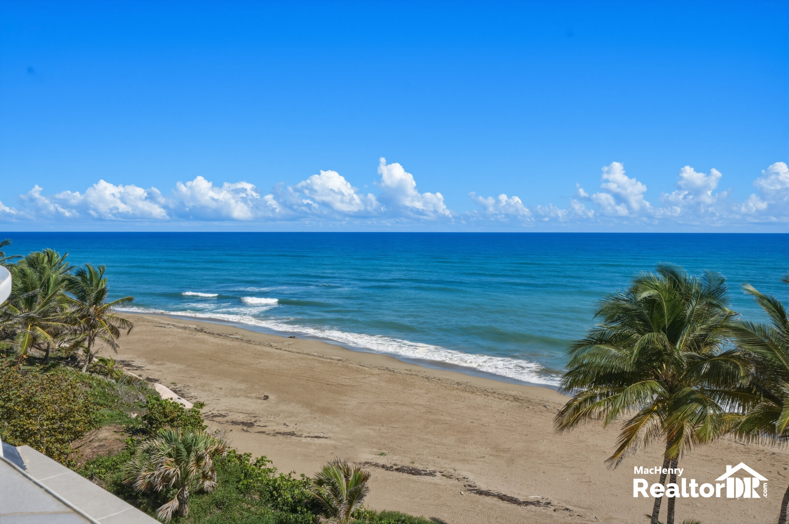 🌊 RARE BEACHFRONT INVESTMENT OPPORTUNITY IN CABARETE, DOMINICAN REPUBLIC