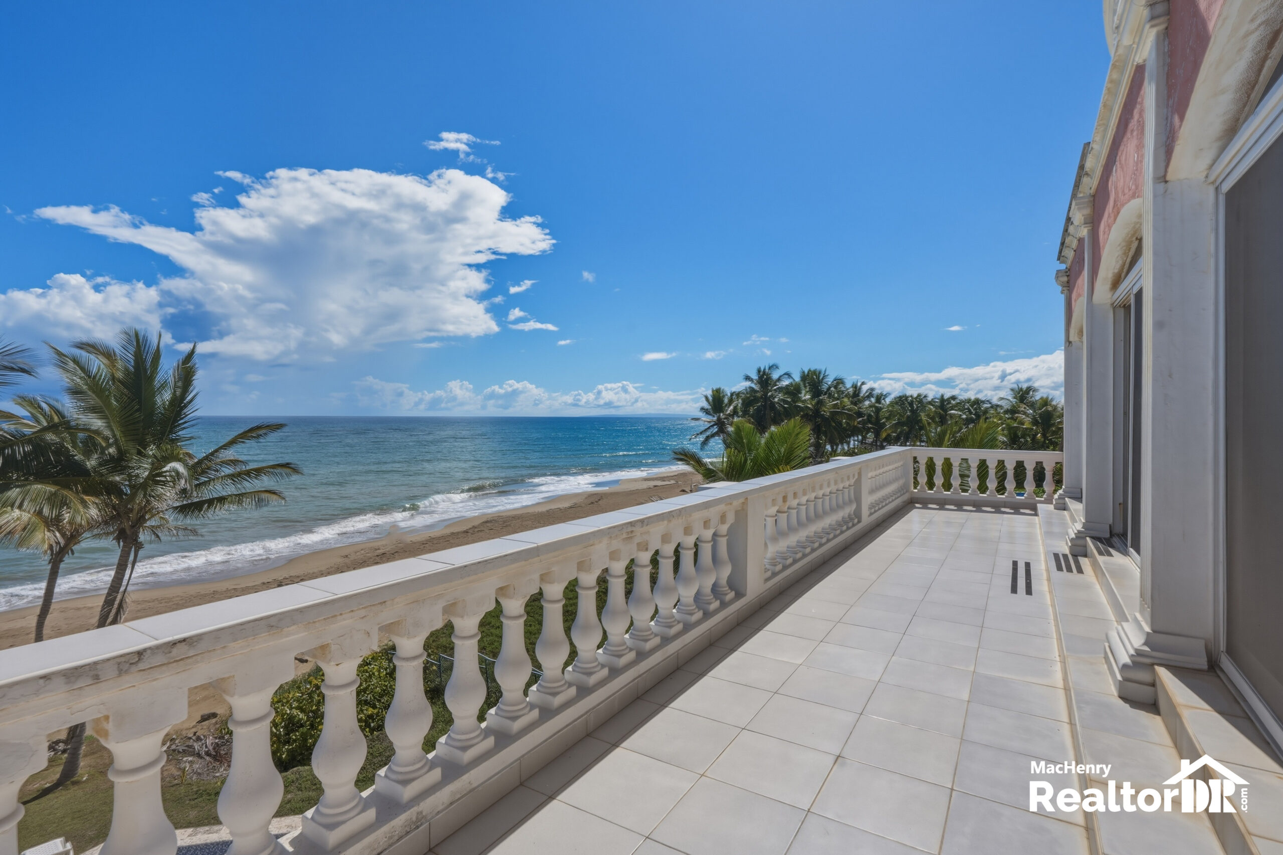 🌊 RARE BEACHFRONT INVESTMENT OPPORTUNITY IN CABARETE, DOMINICAN REPUBLIC